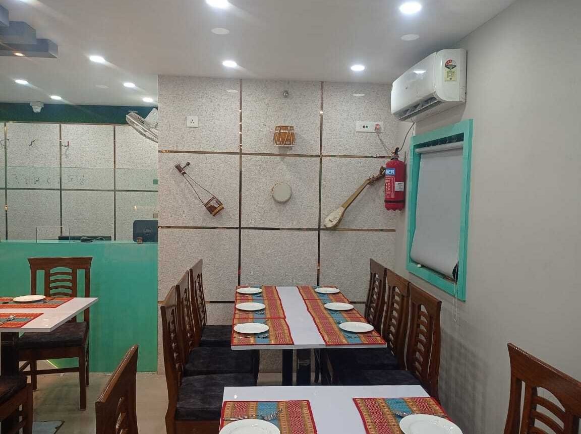 bong connection family restaurant in chandannagar