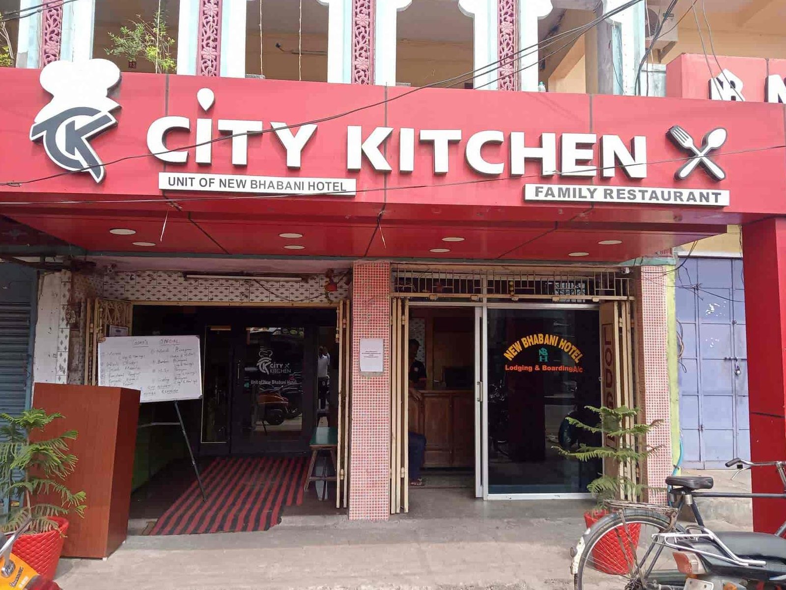 city kitchen restaurant sky lounge