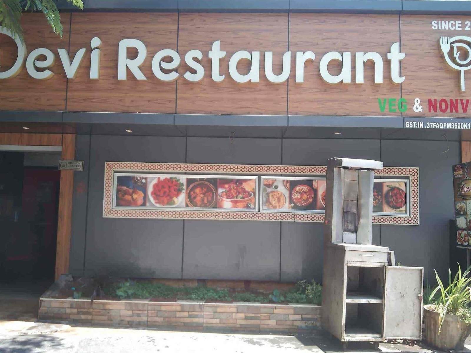 devi veg restaurant