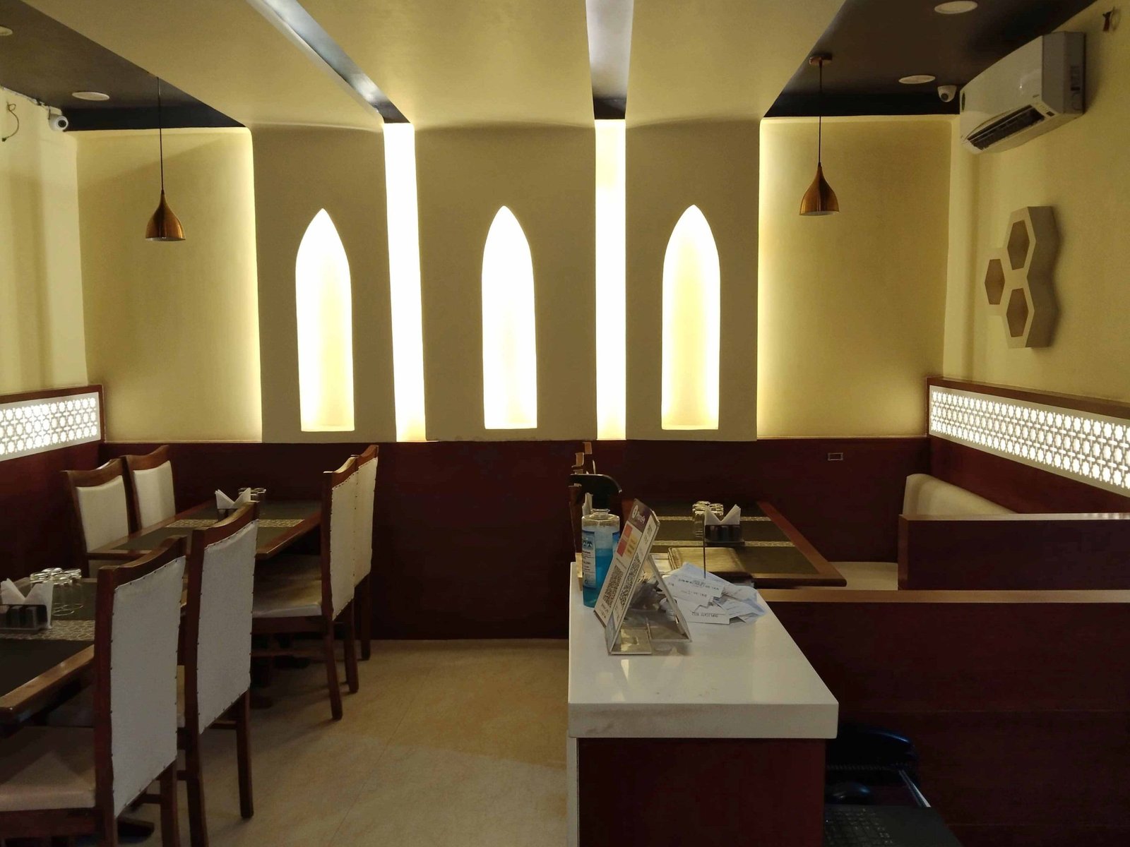 e0a4b9e0a4bee0a489e0a4b8 of k best non veg restaurant in gwalior scaled