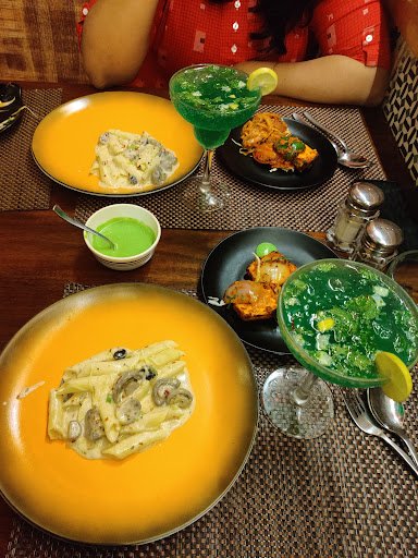 The Oak's Restaurant and Banquet Hall