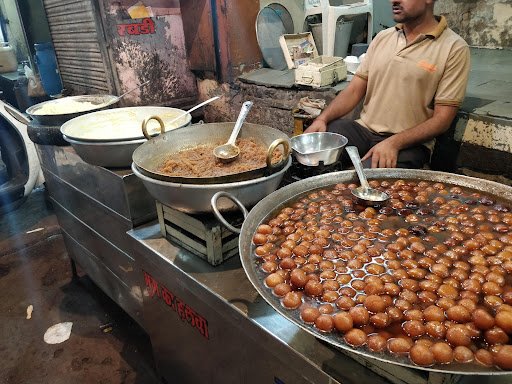 Vijay Chaat House - Sarafa