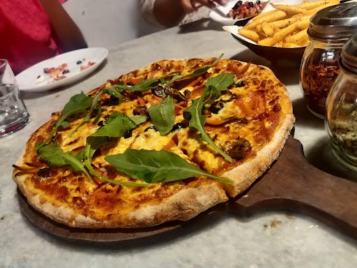 Canvas Restaurant & Pizzeria