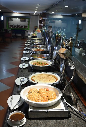 Keraleeyam Restaurant at The Raviz Calicut