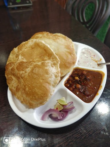 Yug Cafe & Fast Food