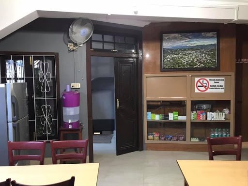 Kh hotel and Restaurant