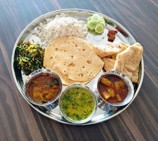 MR Restaurant Veg & Non Veg