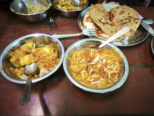 Honey Dew Café & Restaurant