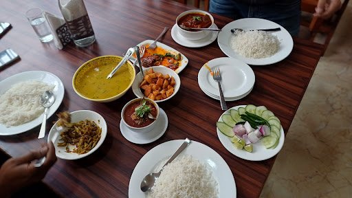 10ZIN Restaurant & Bar