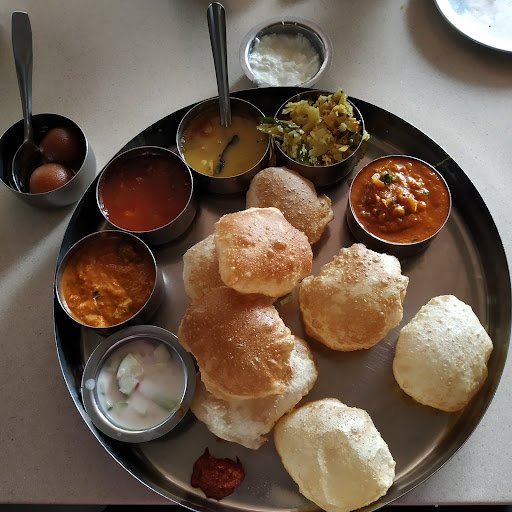 Kamat Restaurant