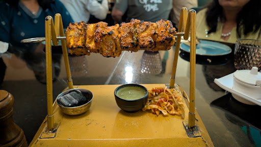 Thyme & Whisk - Fine Dine Restaurant in Surat | Jain/Vegan Restaurant