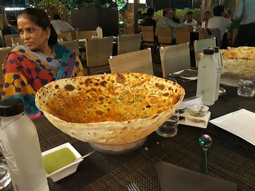 De' Villa Garden Restro Lounge