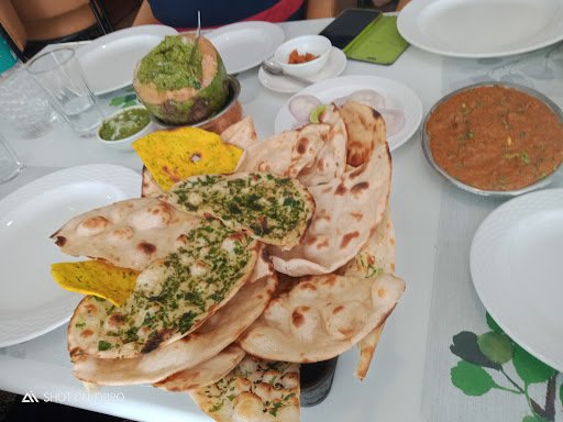 Nandinee Woodlands, Nasiklub