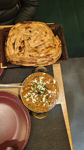 Veg Restaurant - Kake Di Hatti Srinagar