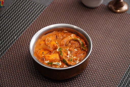 Hum Tum Rasoi, Veg multi cuisine restaurant & cafe