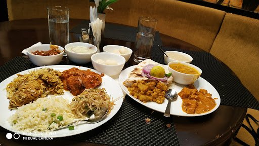 Golden Bird - Hotel Pushpak