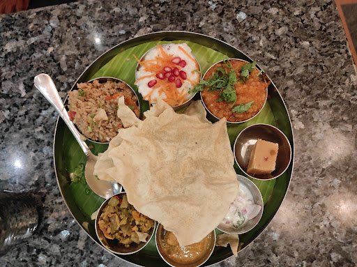 Shri Sangeethas (Karur Bypass, Trichy) Veg. Restaurant | Sweets | Savouries