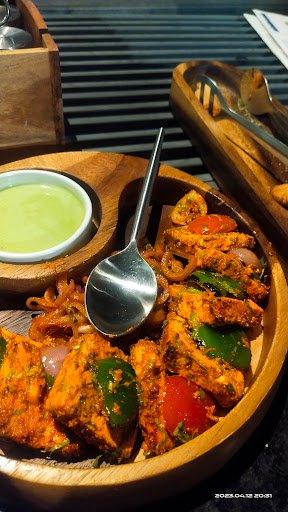 Kairos Restro Grills Bar : Best Bar | Best rooftop restro bar | Best restaurant in Ajmer.