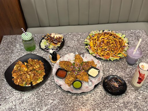 AK & Sons Restaurant