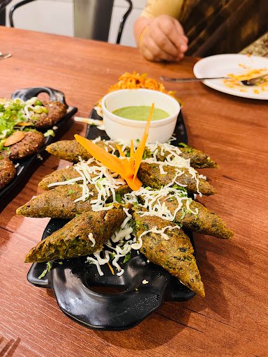 HOTEL VEG VILLA - Best Pure Veg Family Restaurant in Sangli