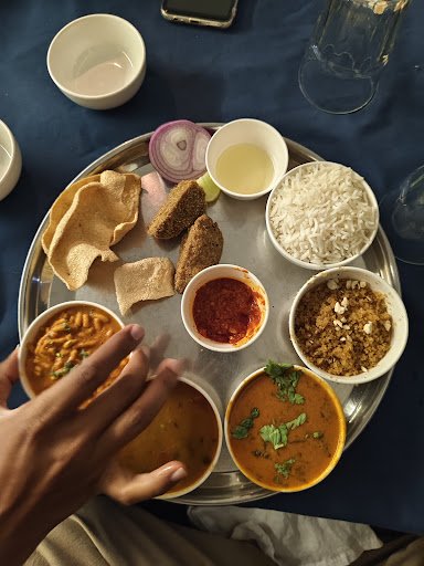 Jajmaan - Best Lakeview Restaurant & Hotel in Udaipur