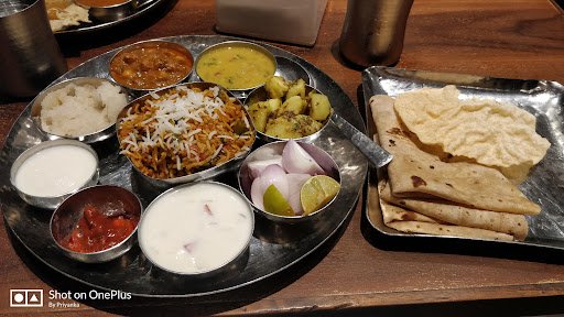 Thambbi Veg Restaurant