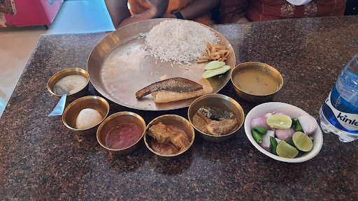 Maa Jhingleswari Hotel and Restaurant