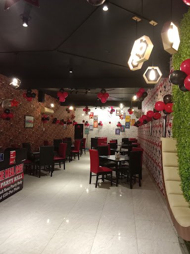 The meal cafe and party hall