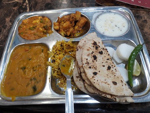 Rangoli Dhaba & restaurant best restaurant in mathura