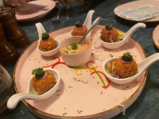 Cucina Restaurant and Banquet