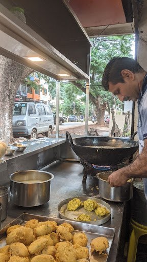 Maratha Darbar (Vada Pav Center)