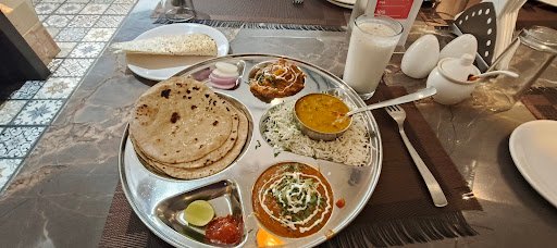 Pandeyji Restaurant -Best restaurant in morbi