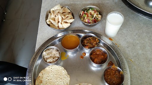 Atithi Restaurant No. 1 Food - Best Restaurant in surendranagar, Best Gujrati Thali Restaurant in surendranagar