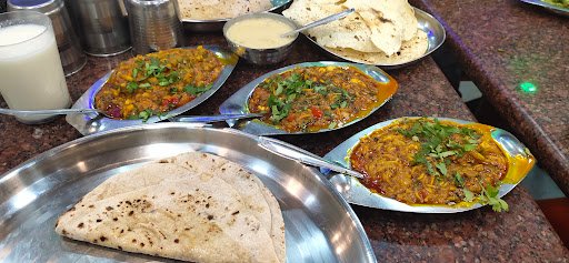 Purohit Dhaba,Valsad