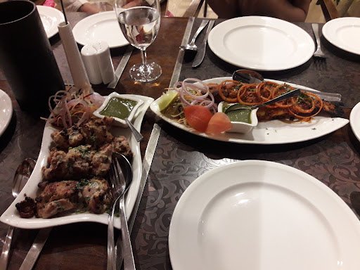 Hills Edge Restaurant