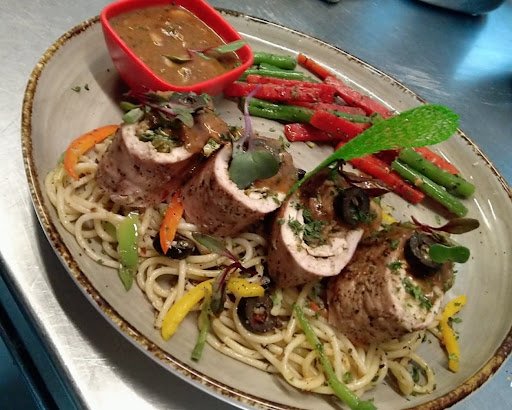 Pinaak Cafe and Restaurant