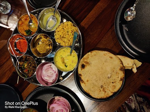 SHRI BARBARIK RESTAURANT CHITTORGARH - Rajasthani - Gujrati - Punjabi