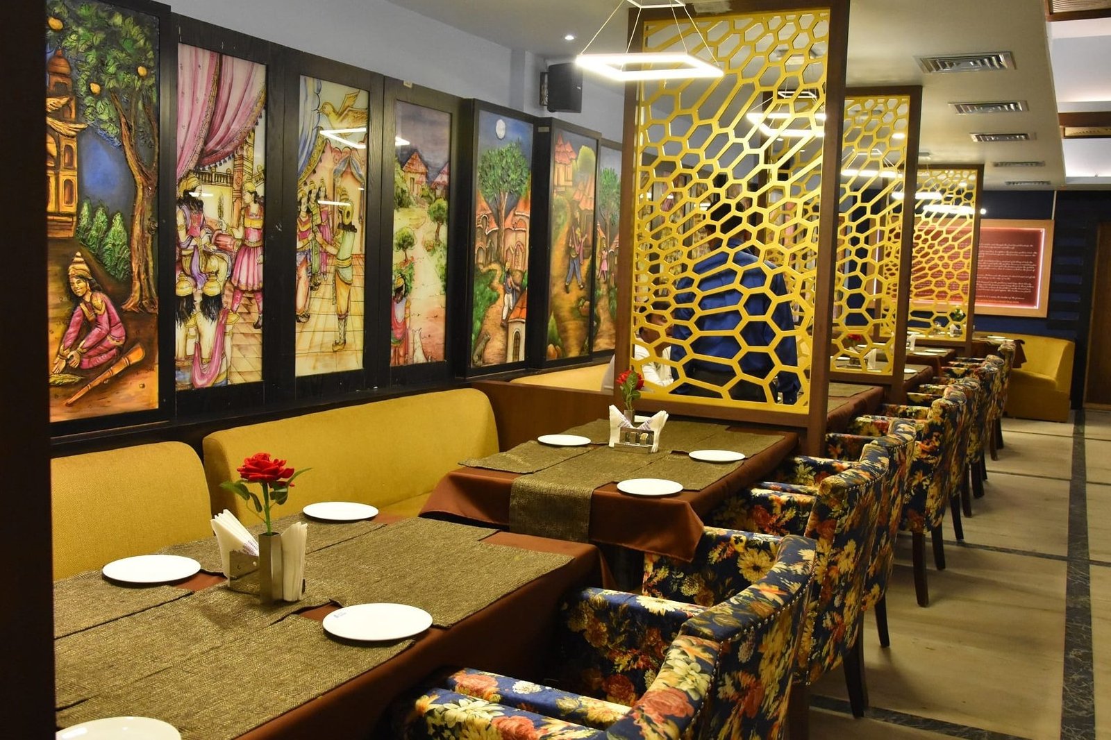 golden bird hotel pushpak