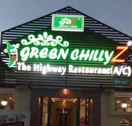 greenchillyz cafe catering 1