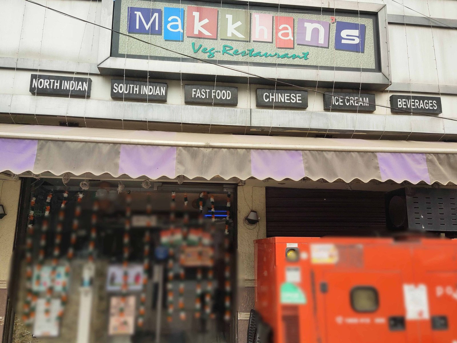 makkhans veg restaurant scaled