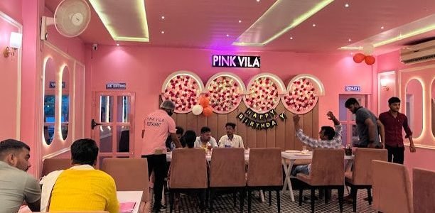 pink vila restaurant