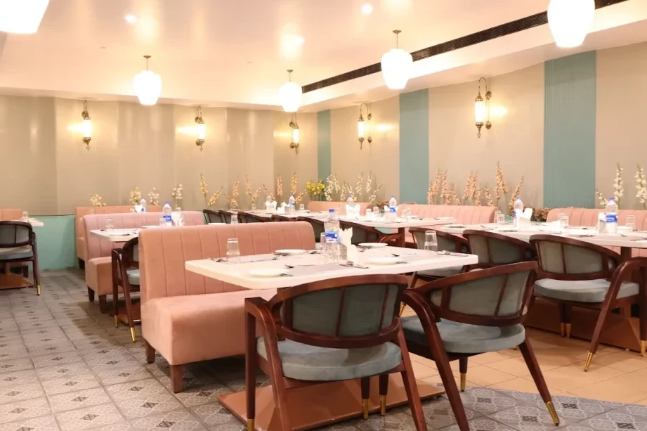pns nakshatra vrindavan veg fine dining in vellore