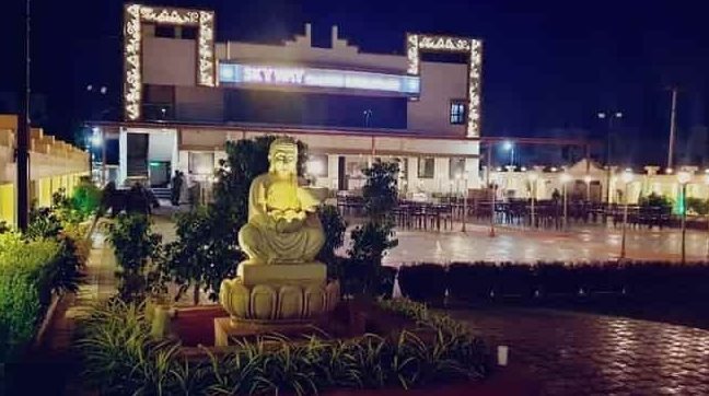 skyway garden restaurant