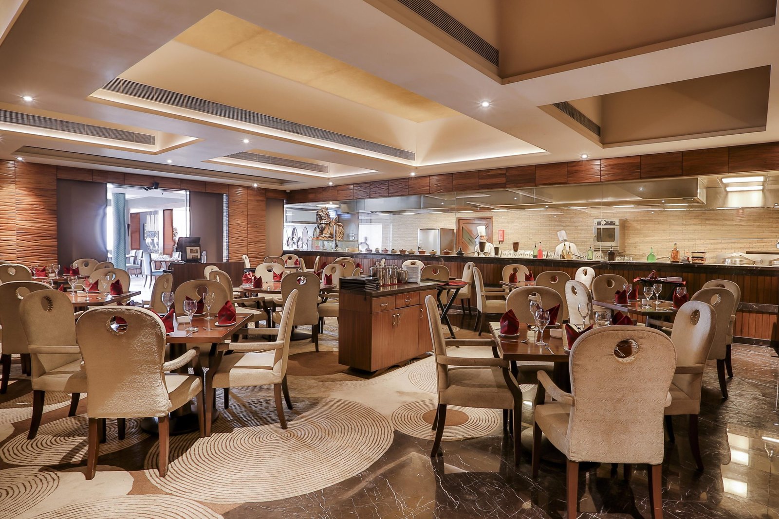 sun and sand restaurant 1 scaled