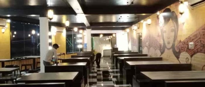 the queen cafe and restaurant