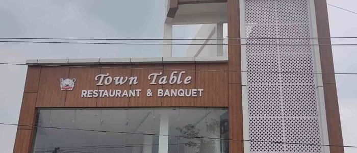town table restaurant banquet best restaurant in farrukhabad 1