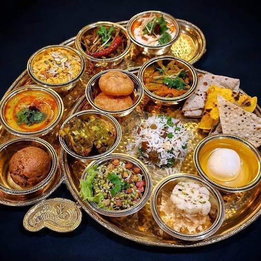 25 Hours Hangout Cafe