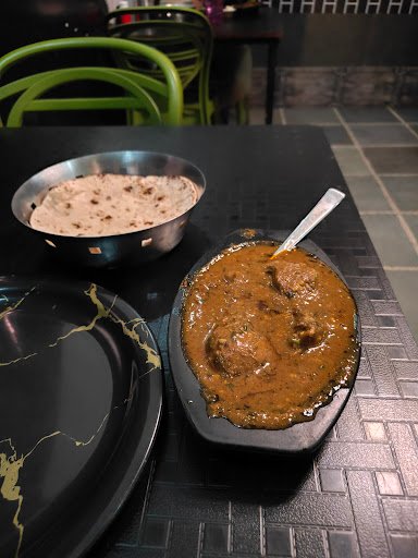 LA - EATO'S CHICKEN TOWN