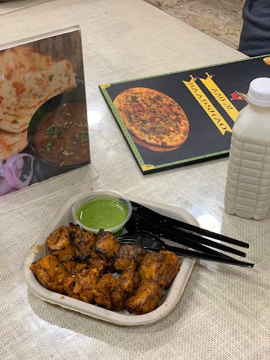 Haanji Amritsari Kulchas