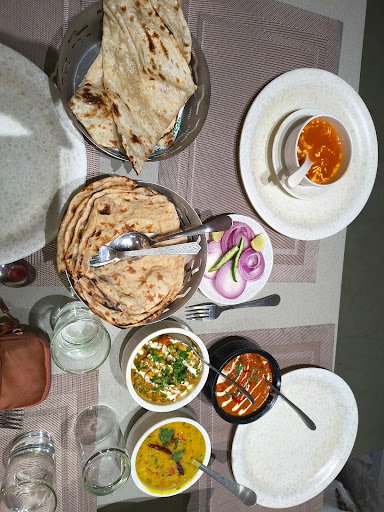 Maan Palace Hari Chutney